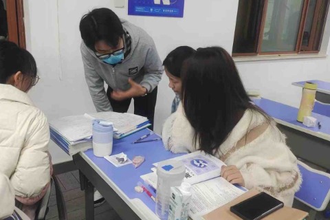 河南专升本想找收费合理的机构？好老师升学帮直营价透明不踩坑